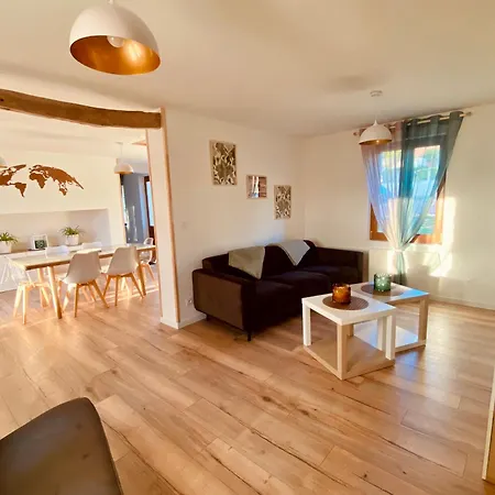 Holiday home Aux 3 Noyers Croissy-sur-Celle